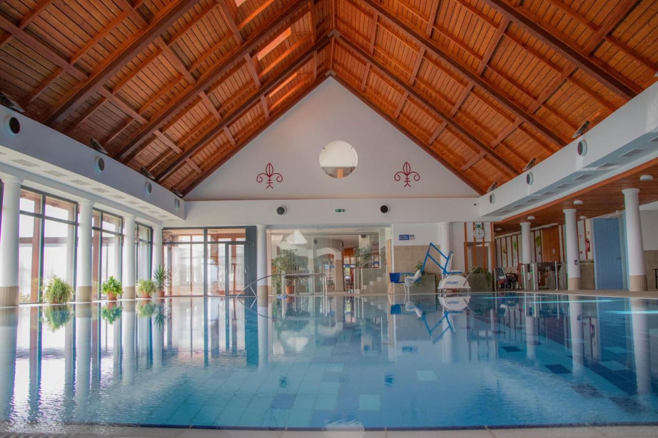 Hotel Club Tisza Lakitelek Extérieur photo